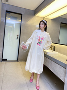 紫泡泡家2022春韩国东大门减龄米色娃娃领连衣裙小个子卫衣裙