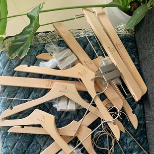 logo定制服装店女装衣架专用木质，衣挂男装棉绳植绒防滑实木衣架子
