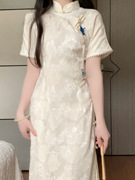 抹茶麻薯2024年夏季夏(夏季夏，)款白色剪花改良旗袍，复古国风高端气质长裙