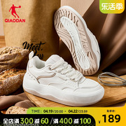 中国乔丹板鞋运动鞋女2024夏季休闲百搭波浪鞋厚底增高面包鞋