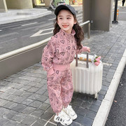 女童春装洋气套装韩版2024小女孩网红工装，两件套宝宝卡通衣服