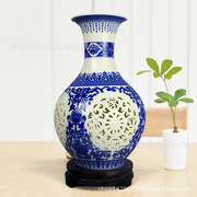 陶瓷花瓶中式家居，装饰工艺品摆件景德镇青花瓷瓶，镂空瓷器花瓶