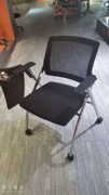 培训椅带写字板折叠会议椅学生桌椅一体，会议室椅带桌板培训椅子