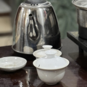 陶瓷工夫小茶具套装白瓷，盖碗小茶杯旅行茶具茶盘，酒店客房泡功夫茶