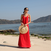 挂脖露背红色连衣裙夏季2023雪纺，度假海边吊带，高级感沙滩长裙