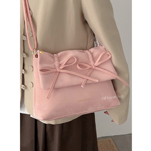 甜美蝴蝶结粉色包包，女2024潮单肩斜挎包，大容量通勤学生托特包