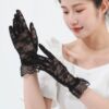 夏季薄款花边蕾丝手套，女士短款黑色白色大红色，婚纱新娘婚礼仪手套