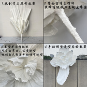 巨型纸艺美塑花大型婚礼造型，背景橱窗装饰立体手工飘带褶皱纸花