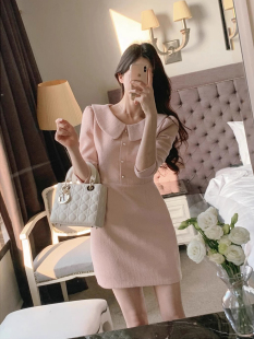 韩国chic春季气质小香风，粉色连衣裙女收腰显瘦a字包臀粗纺短裙子