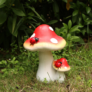 花园别墅园林户外树脂蘑菇，装饰摆件草坪，庭院布置田园景观工艺园艺