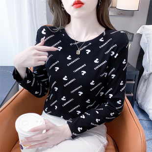 纯棉印花圆领打底衫女秋冬新款修身内搭显瘦黑色长袖t恤女上衣