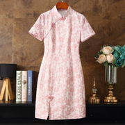年轻款少女立领修身短袖连衣裙，230410夏季天丝，提花粉色改良版旗袍