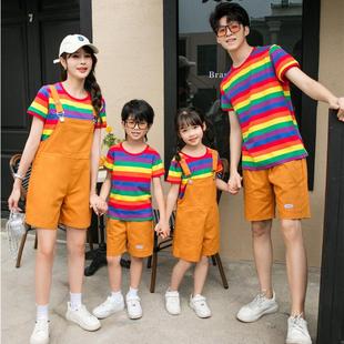 彩虹条纹亲子装夏装幼儿园男女童母女母子背带裤套装一家三口T恤