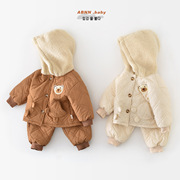 男女宝宝棉服套装秋冬婴幼儿，连帽外套棉裤加厚小熊，分体两件套