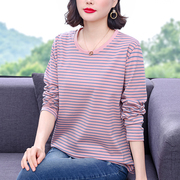 春秋季新款纯棉t恤女内搭条纹上衣大码宽松妈妈装洋气打底衫秋衣