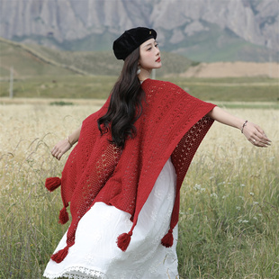 针织披肩女春秋季外搭酒红色保暖新疆西藏大西北草原沙漠旅游穿搭