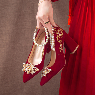 尖头粗跟结婚鞋子2024年中式秀禾敬酒服可穿红色新娘鞋女孕妇