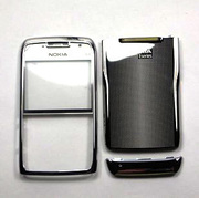 诺基亚nokiae71手机，外壳含前壳镜面后盖，送话盖灰色