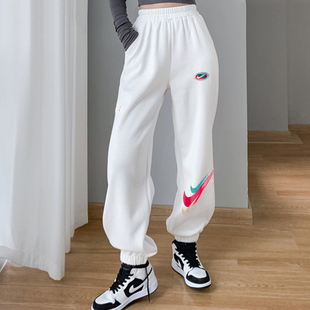 Nike耐克针织白色长裤女宽松束脚裤大标高腰运动裤休闲卫裤FD4799