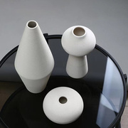 北欧现代陶瓷素烧花瓶创意时尚白色日式花插素烧家居装饰品摆件