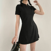 夜店女装2024夏季韩版修身显瘦个性心机，小黑裙复古洋气连衣裙