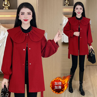 红色娃娃领外套，女秋冬季中长款加棉2024今年流行漂亮毛呢大衣