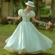 旅拍主题泡袖花朵齐地礼服白色公主范写真服个性新潮婚纱韩版时尚