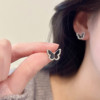 春季黑色蝴蝶耳钉2023年潮小众设计感轻奢高级耳环耳夹无耳洞