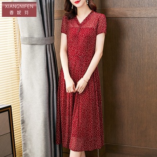 香妮芬红色时尚洋气中年妈妈连衣裙2024春夏装短袖高端台湾纱
