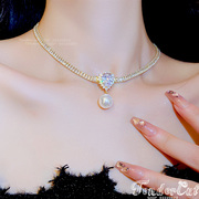轻奢水滴形珍珠坠水钻，环绕水晶花朵长方形，水钻链短项链