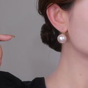高级感经典优雅耳环，法式慵懒复古大珍珠，耳扣时尚百搭通勤耳饰