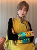 新中式女装黄色毛毛边盘扣马甲黑色拼接衬衫两件套装秋季