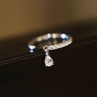 星空的眼泪c型戒指s925纯银，镀18k白金开口可调节镶钻尾戒指环
