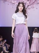 韩剧穿搭减龄洋气时尚白色波点上衣紫色半身裙2024早春套装女