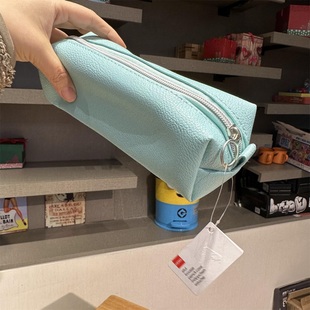 浅蓝PU笔袋，简约时尚文具盒