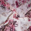 米色底粉紫花双绉雪纺，提花布料夏季薄款汉服，连衣裙衬衣时装面料