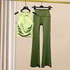 普拉提绿色瑜伽服套装女高级感时尚带胸垫背心速干运动健身喇叭裤