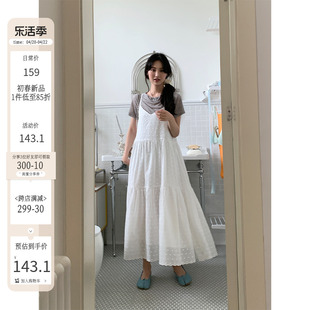 左佳琪2024夏季法式温柔气质，刺绣百搭修身白色吊带裙连衣裙