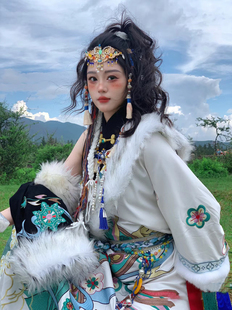 原创正版雪山神鹿藏族，女重工刺绣蔵风藏式民族风服饰旅拍写真