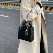 漆皮戴妃包包女2024潮设计感小众洋气手提包女菱格链条斜挎包