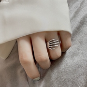 日韩925银骷髅手掌戒指女暗黑潮，街头ins风，五爪复古个性时尚指环
