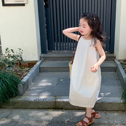 艾摩贝贝女童小众，设计感气质背心长裙儿童纯色，茧型开叉无袖连衣裙