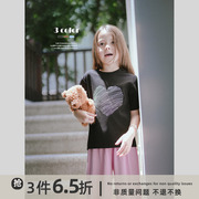 史豌豆(史豌豆)女童，爱心涂鸦印花短袖t恤2023夏季小女孩休闲百搭上衣