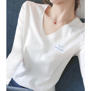 长袖T恤女2022年春秋简约V领打底衫纯棉内搭修身白色上衣大码