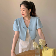 韩国chic夏季法式气质，v领系带蝴蝶结，宽松泡泡袖短款粗花呢外套女