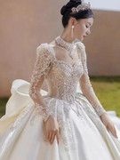 婚纱出租2023缎面长袖公主韩版宫廷新娘高端重工长拖尾主纱