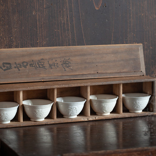 日本回流古董茶道具白瓷，浮雕茶杯功夫，茶具老瓷器茶杯品茗杯套装