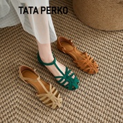 tataperko联名女鞋艺风t字型，包头凉鞋女平底镂空编织粗跟凉鞋