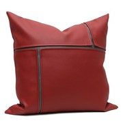 !现代简约红色皮革拼接抱枕，软装样板房床头靠包客厅(包客厅)沙发轻奢大方