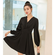泰国潮牌黑色V领丝滑绸缎系带连衣裙短款气质黑色小礼服通勤高级